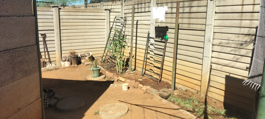 2 Bedroom Property for Sale in Uitsig Free State